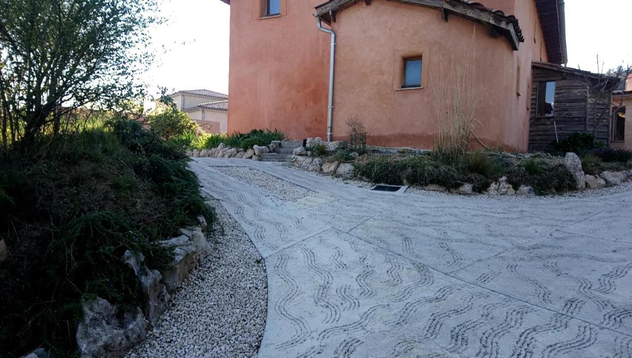 Brindepaille Bed and Breakfast Vallon-Pont-dʼArc Eksteriør billede